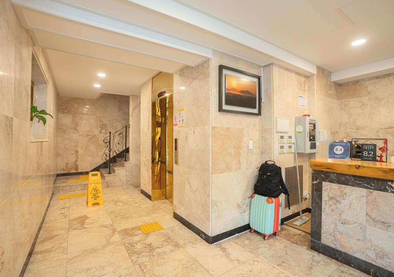 J2 Family Hotel Jeju Exteriör bild