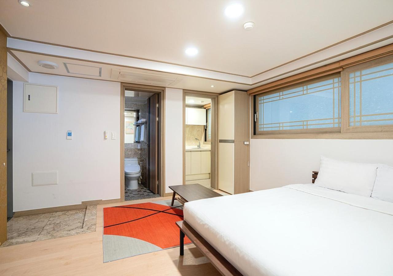 J2 Family Hotel Jeju Exteriör bild